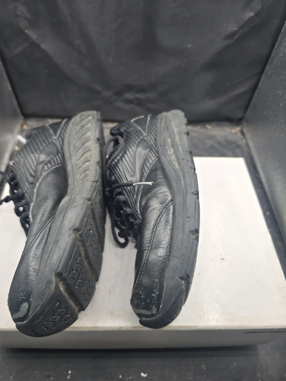 Brooks Men's‎ Black Athletic Lace-Up Running Shoes